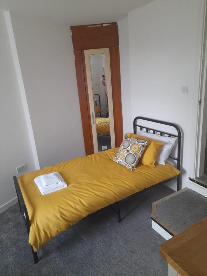 Апартаменты Flat 4 Corner House Донкастер Экстерьер фото